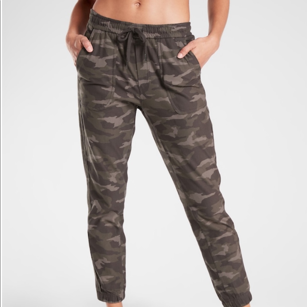 Athleta Farallon Joggers
